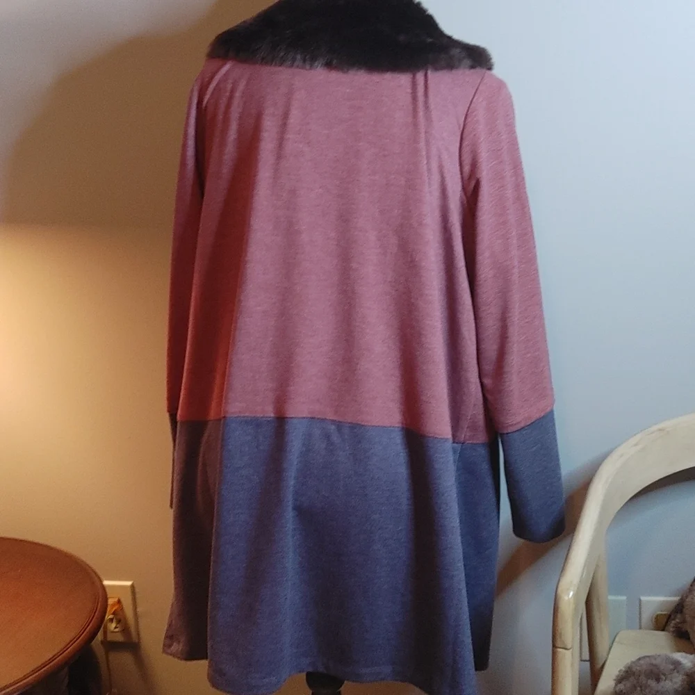 Fur collar coat - Picture 7 of 12